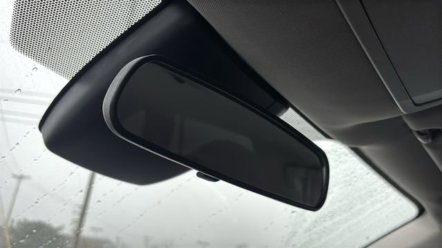 Used 2025 Toyota Highlander LE image 26