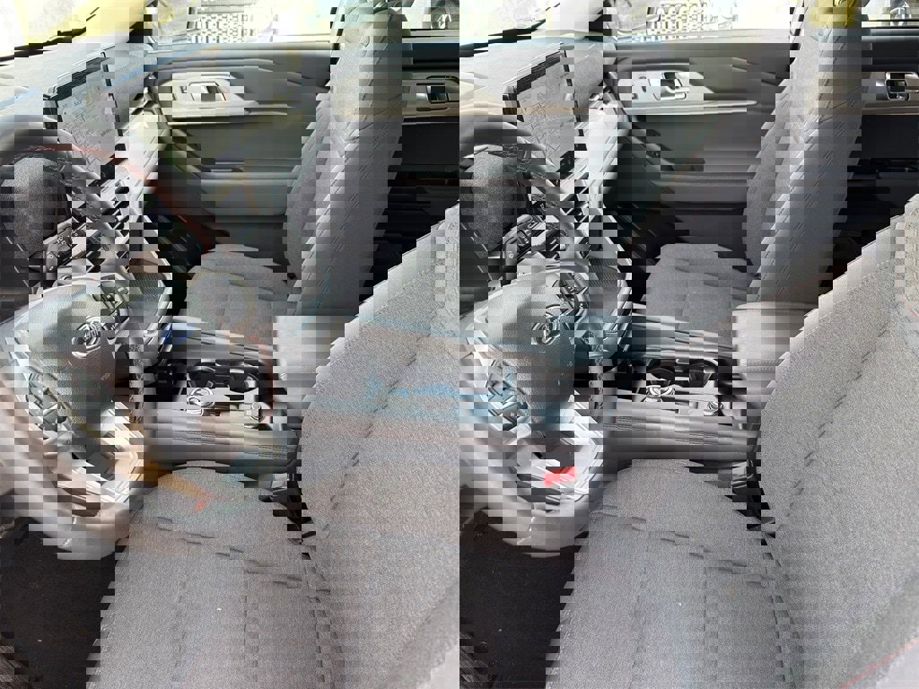 Used 2025 Ford Explorer Active image 10