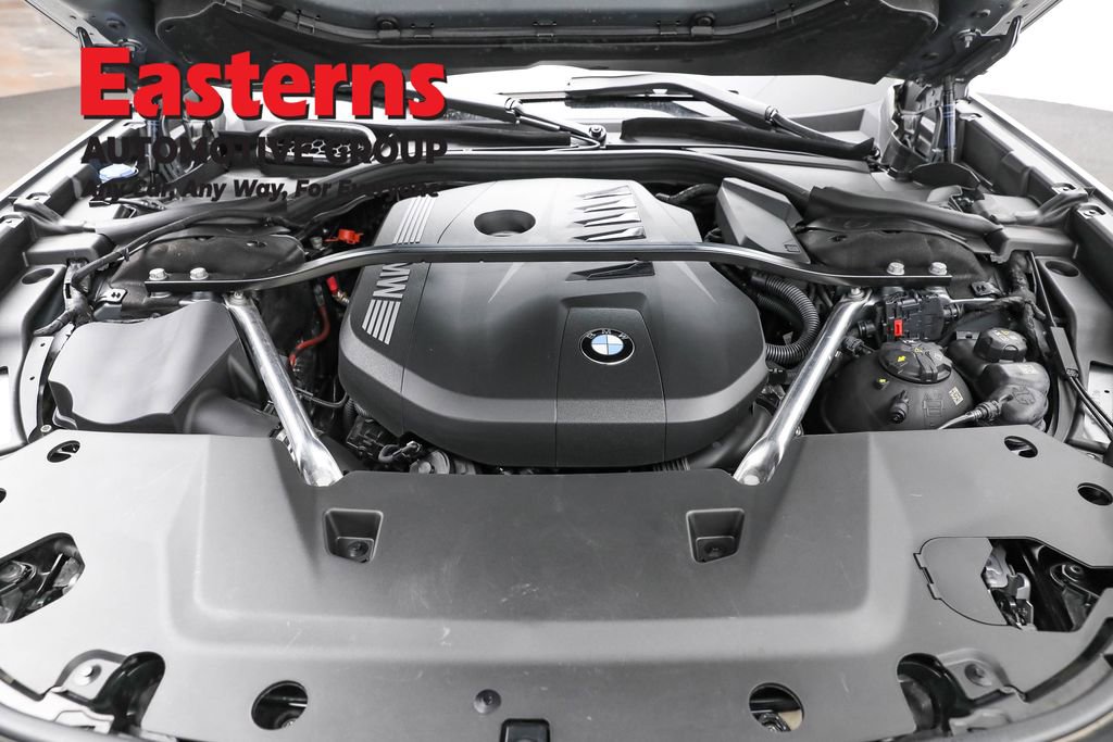 Used 2023 BMW 740i w/ Executive Package image 7