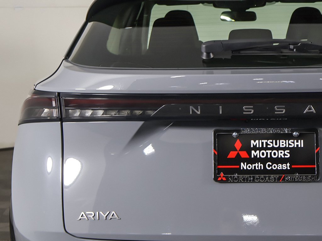 Used 2023 Nissan Ariya FWD image 14