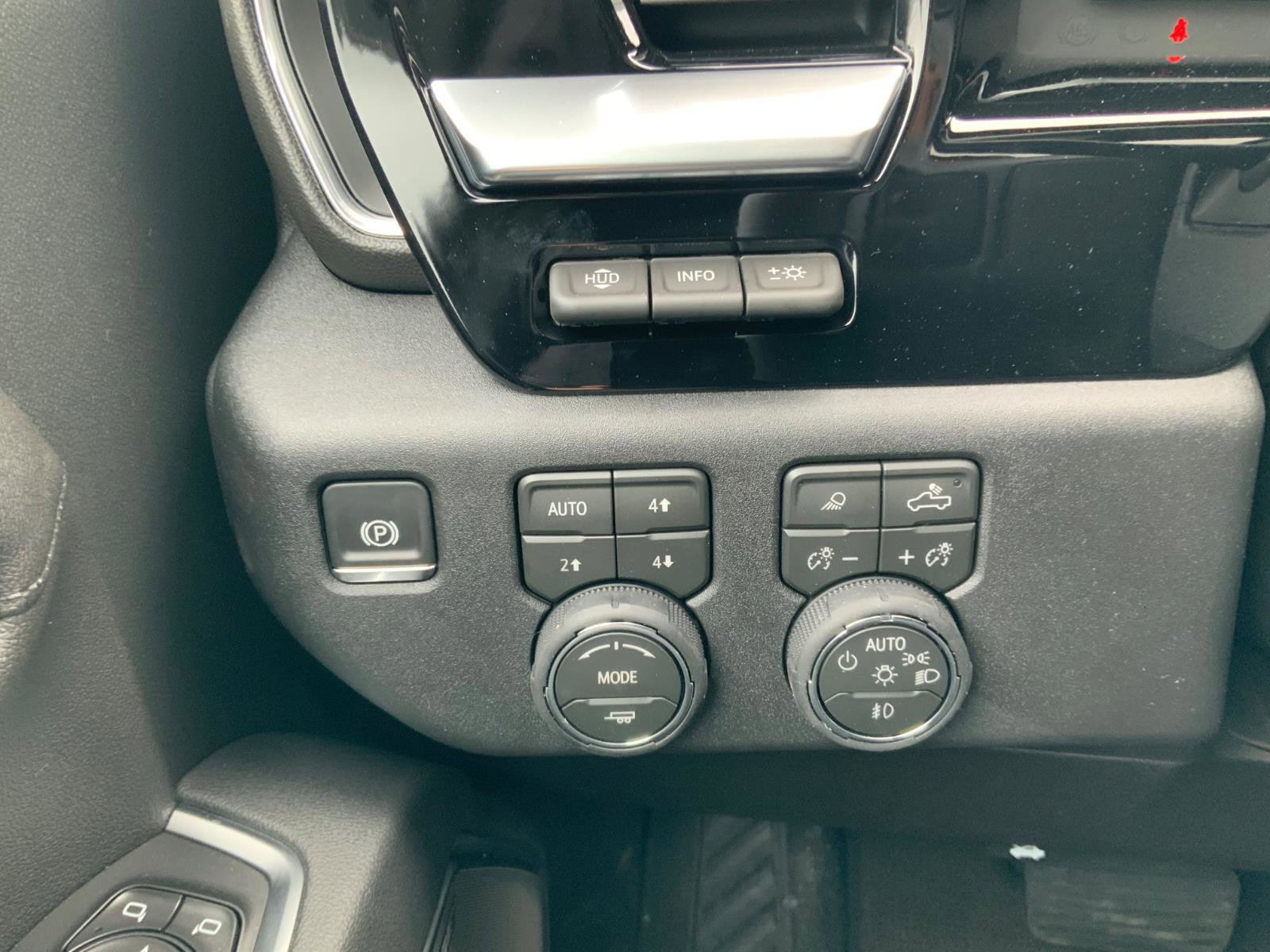 New 2026 Chevrolet Silverado 2500 High Country w/ High Country Premium Package AWD/4WD image 30