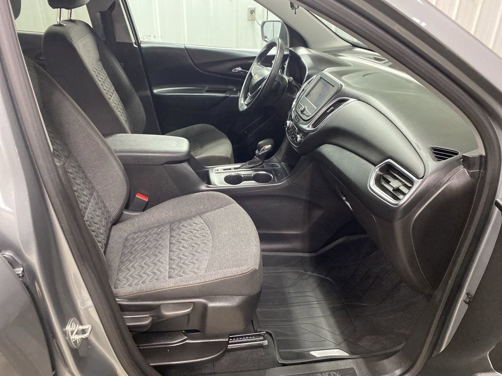 Used 2023 Chevrolet Equinox LT image 23