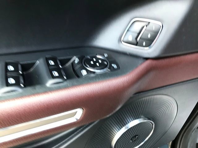 Used 2023 Ford Expedition Limited image 18