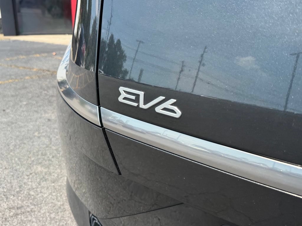 Used 2024 Kia EV6 Wind RWD image 12