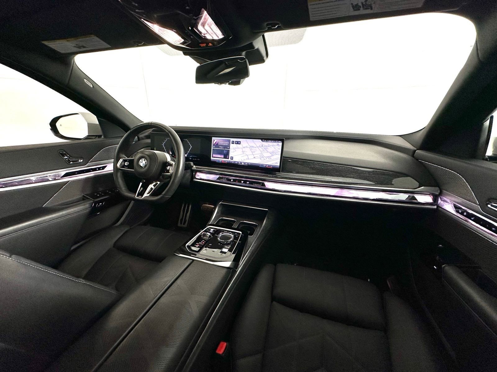 Used 2023 BMW 760i xDrive w/ Parking Assistance Package video 2