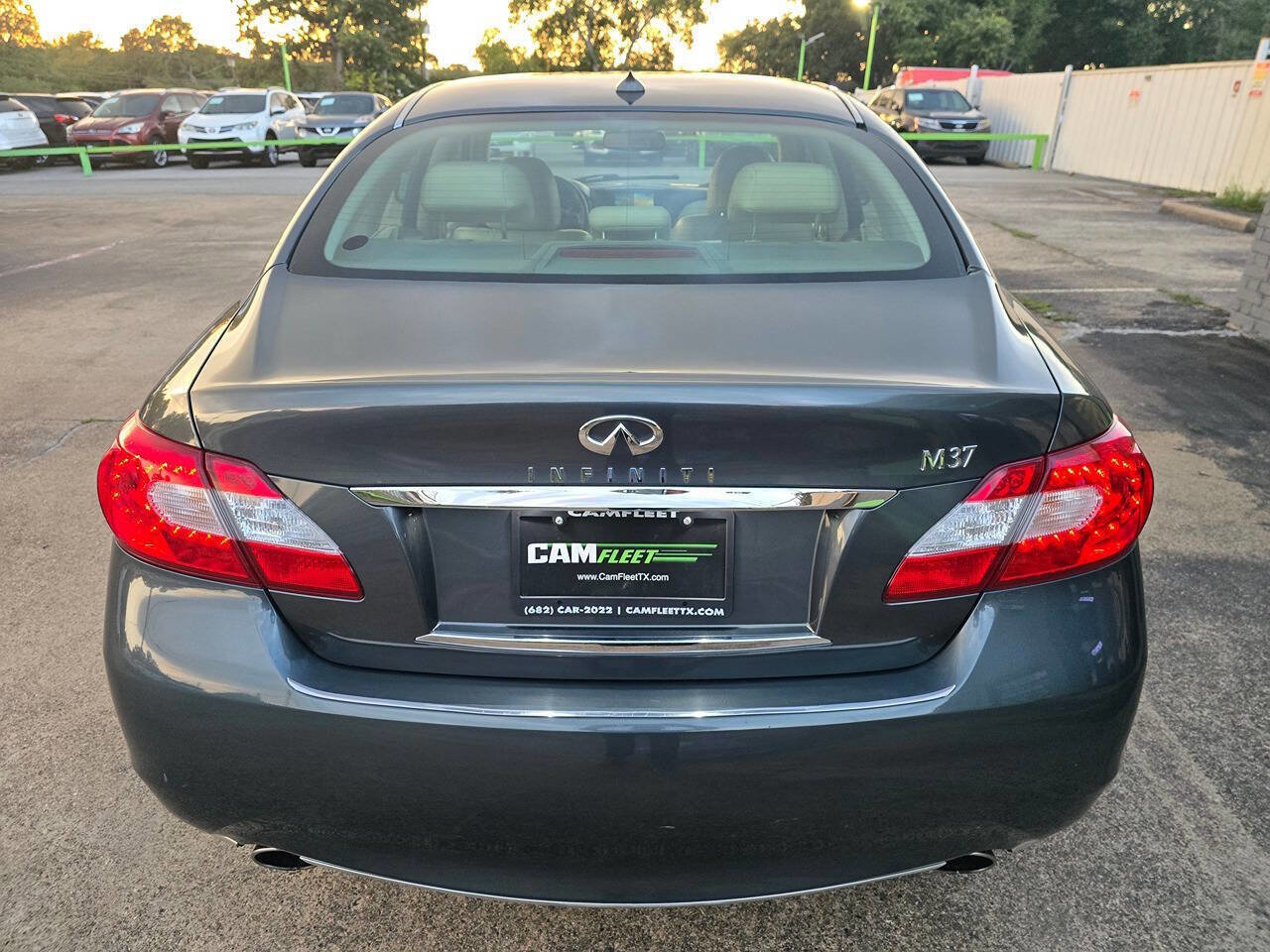 Used 2012 INFINITI M37 w/ Premium Pkg image 10
