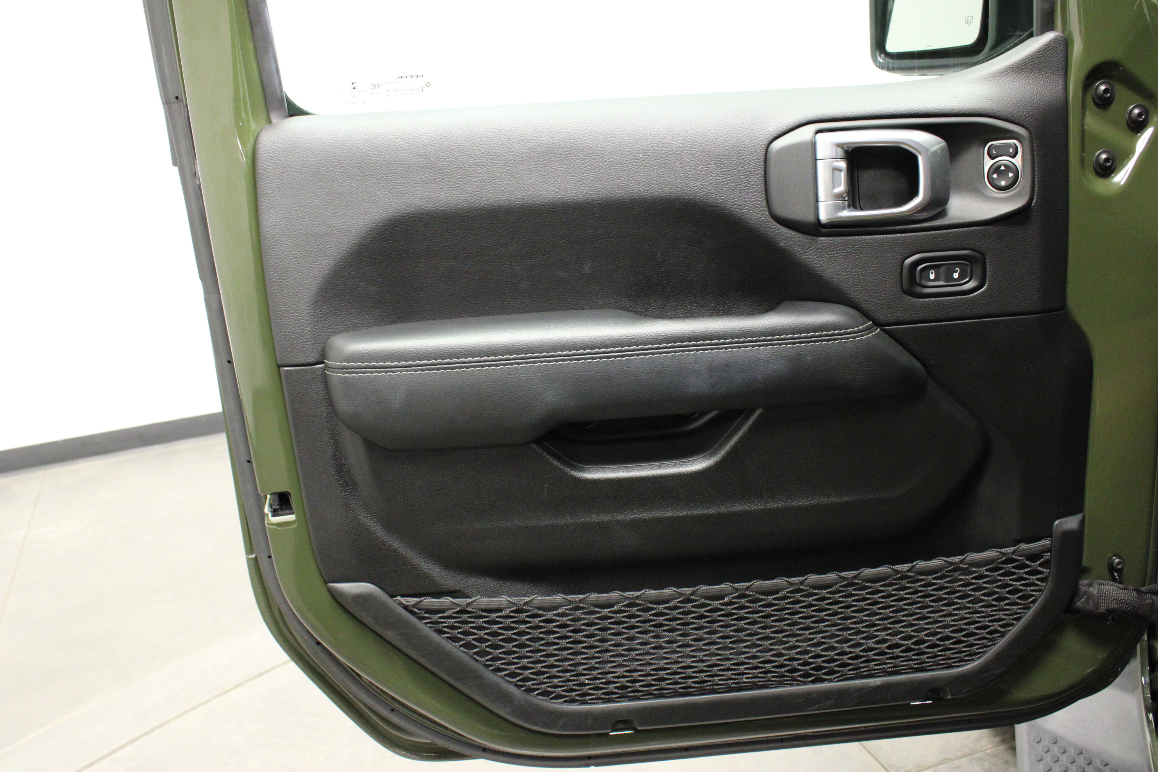 Used 2022 Jeep Wrangler Unlimited Sahara w/ Safety Group image 18