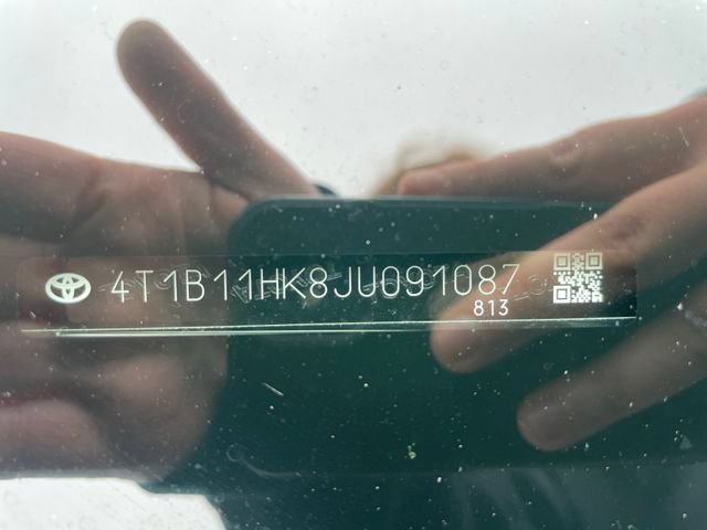 Used 2018 Toyota Camry LE FWD image 37