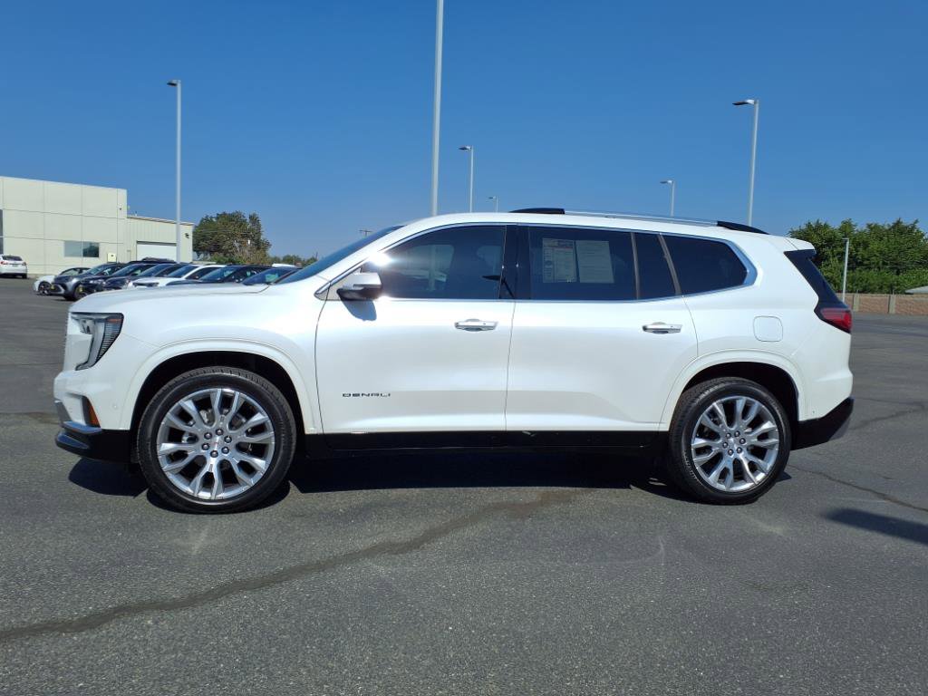 Used 2024 GMC Acadia Denali w/ Super Cruise Package image 5