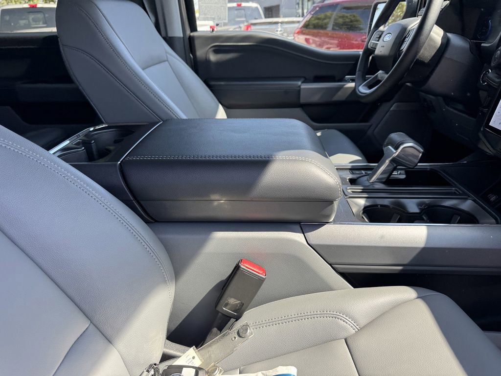 Used 2025 Ford F150 Lightning Flash AWD/4WD image 8