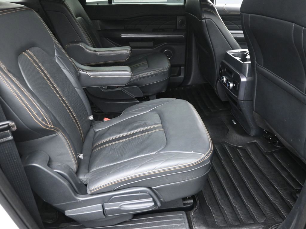 Used 2023 Ford Expedition Max Platinum image 8