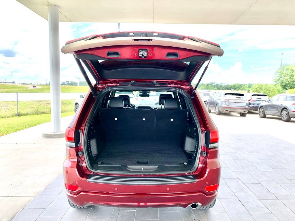 Used 2022 Jeep Grand Cherokee Laredo X AWD/4WD image 21