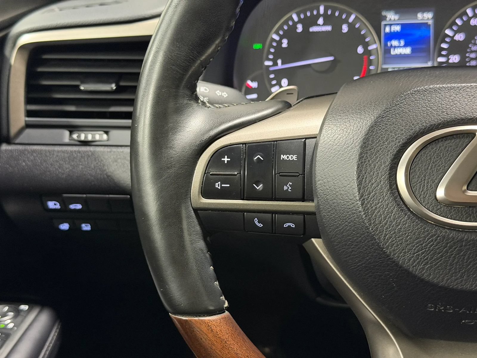 Used 2020 Lexus RX 350 AWD w/ Premium Package image 22