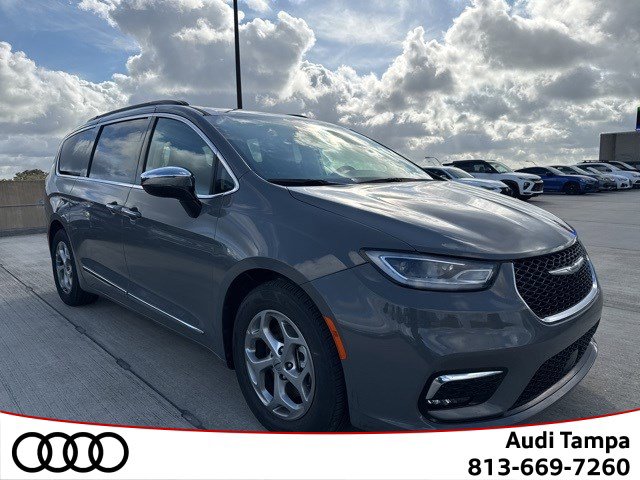 Used 2023 Chrysler Pacifica Limited