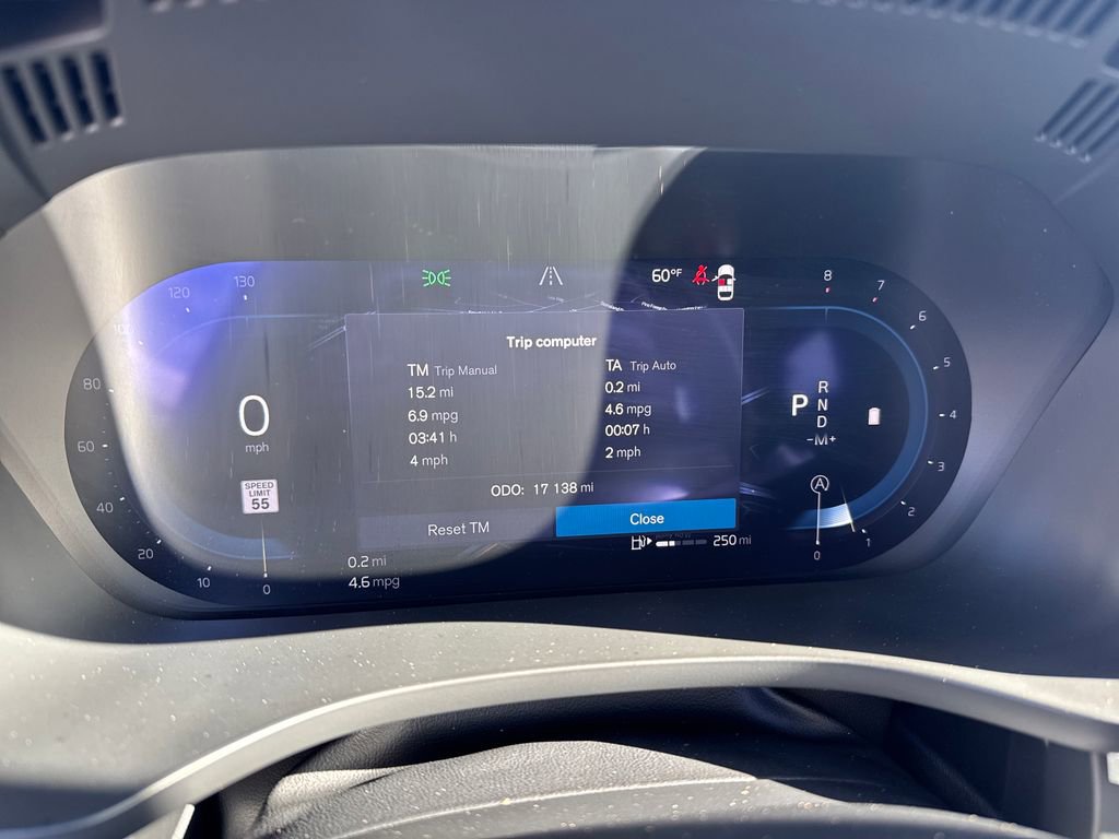 Certified 2025 Volvo XC60 B5 Plus image 20