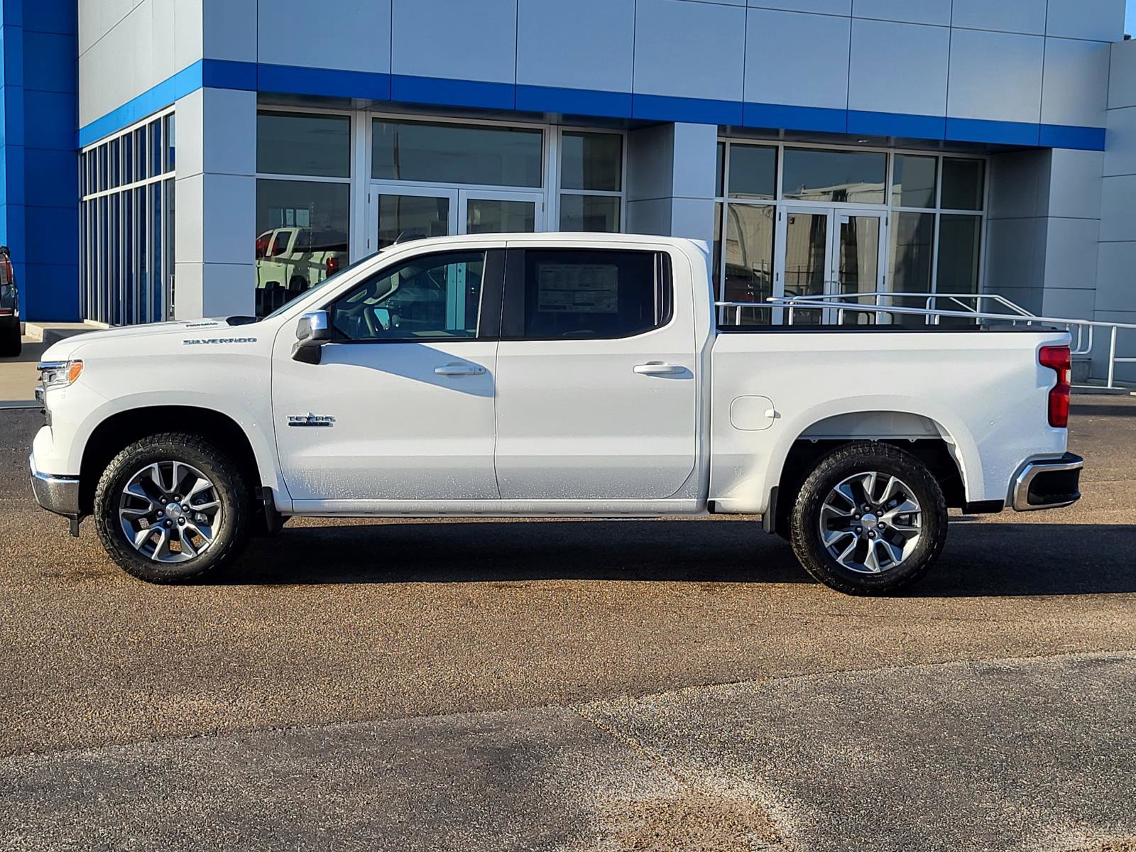 New 2026 Chevrolet Silverado 1500 LT w/ Texas Edition Plus image 2