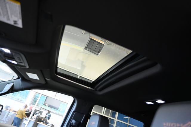 New 2026 Chevrolet Silverado 1500 High Country AWD/4WD image 26