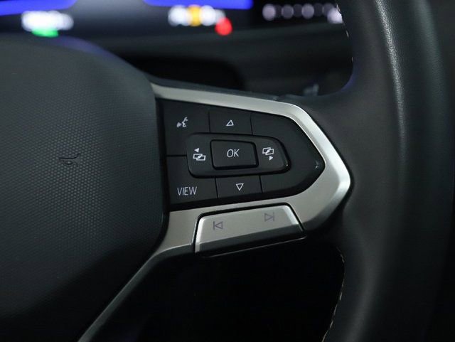 Used 2022 Volkswagen Tiguan SE w/ Panoramic Sunroof Package image 25