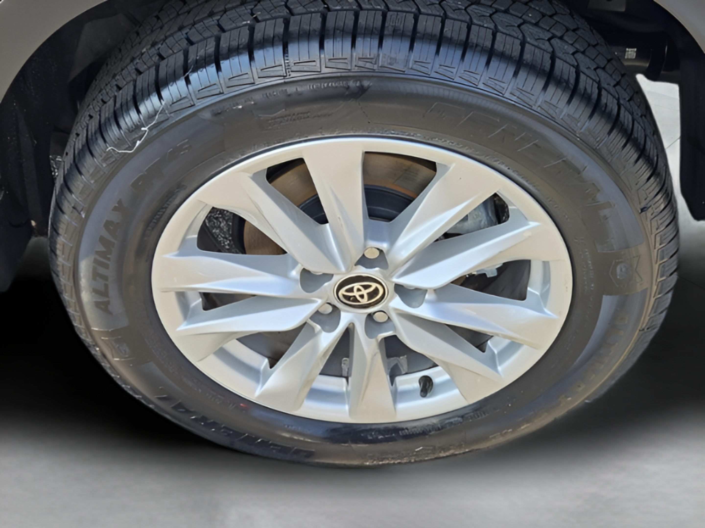 Certified 2022 Toyota Corolla Cross LE FWD image 26