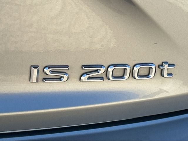 Used 2016 Lexus IS 200t image 20