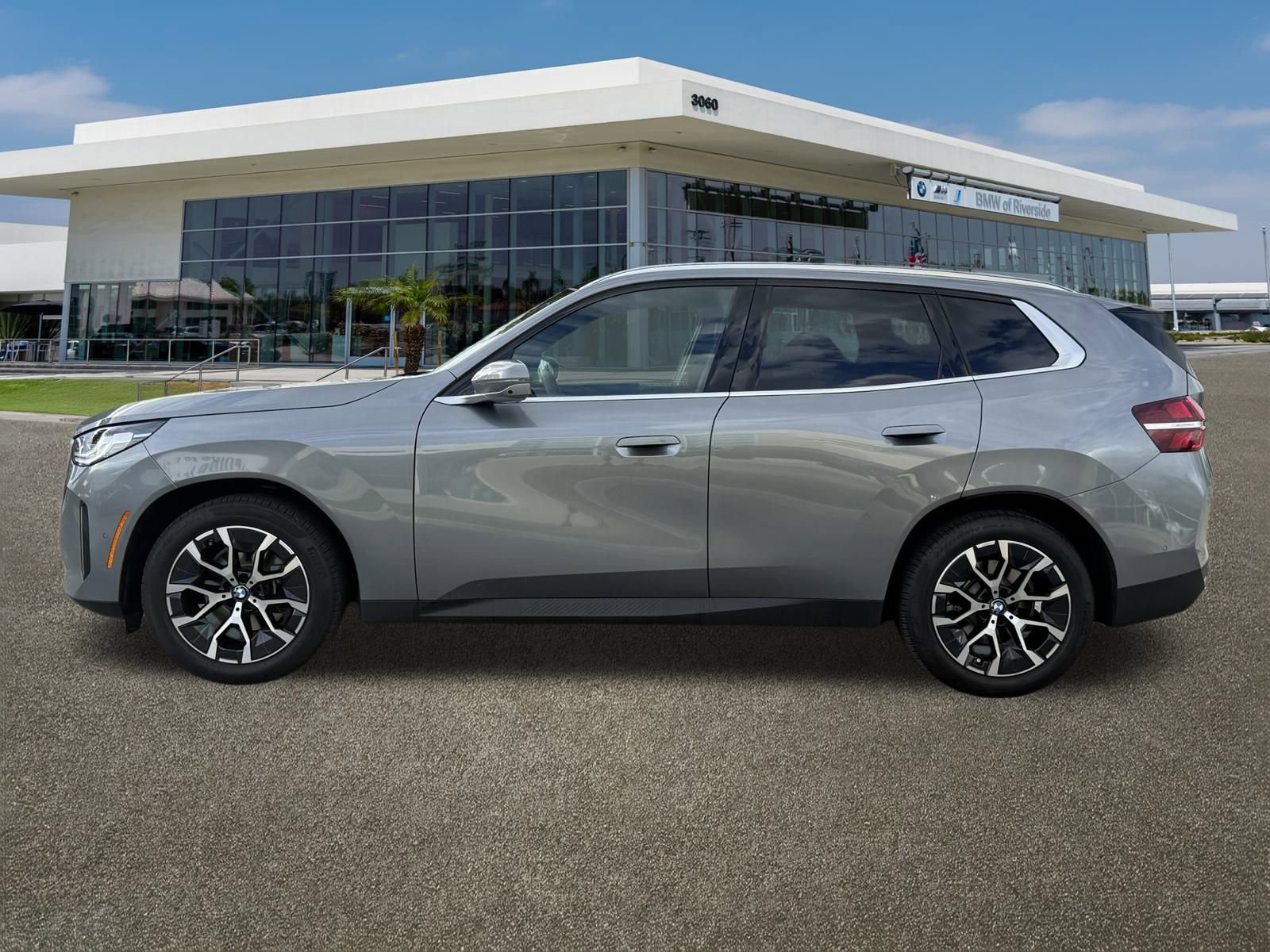 Used 2025 BMW X3 xDrive30i w/ Premium Package image 6