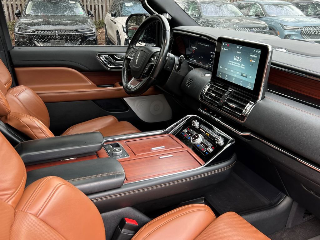 Certified 2021 Lincoln Navigator Reserve image 15