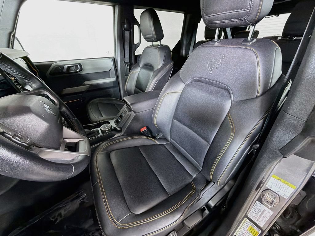 Used 2023 Ford Bronco Badlands w/ Sasquatch Package AWD/4WD image 12