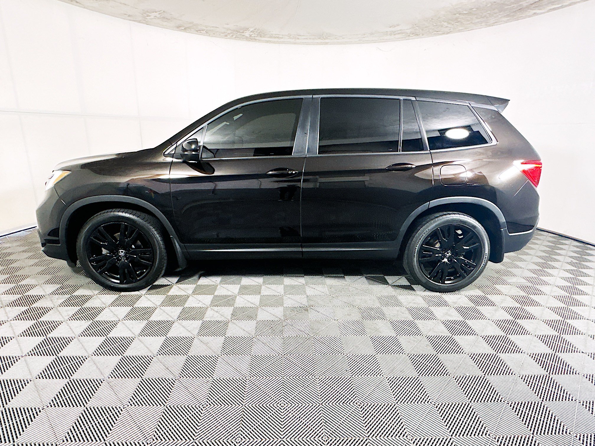 Used 2021 Honda Passport Sport image 6