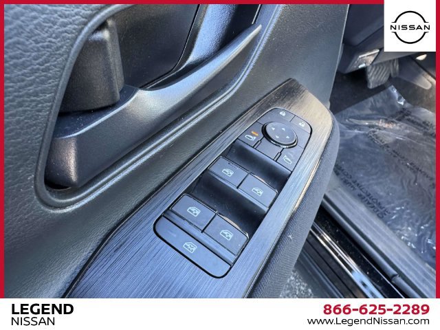 Used 2025 Nissan Kicks S AWD/4WD image 17