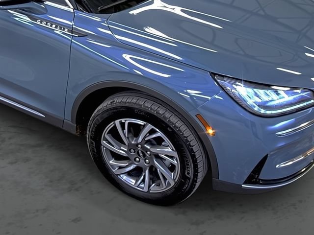 Used 2025 Lincoln Corsair AWD w/ Equipment Group 101A image 15