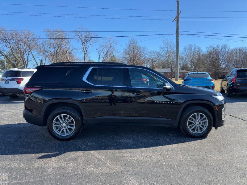 Used 2023 Chevrolet Traverse LT w/ LPO, Floor Liner Package image 6