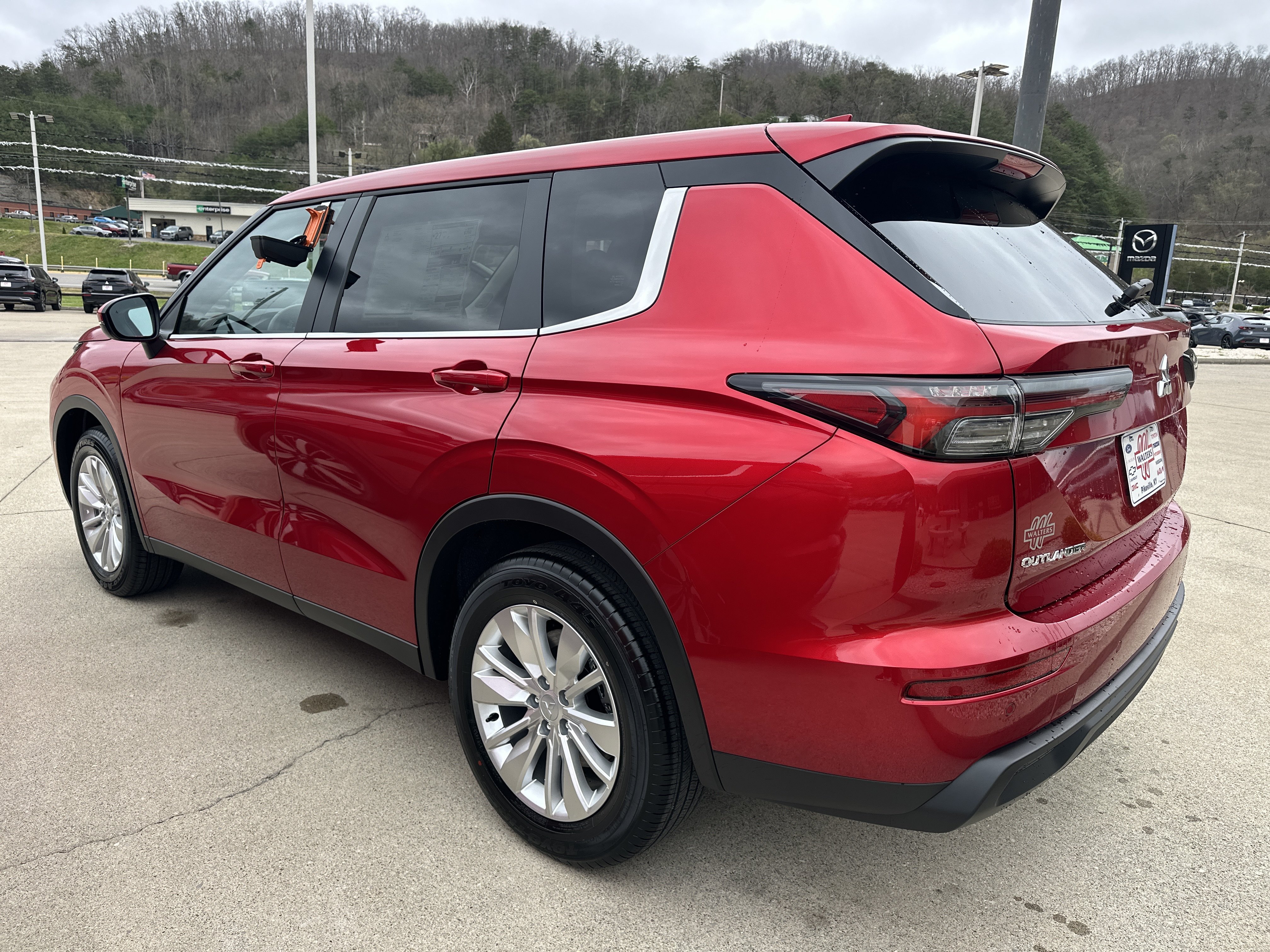 New 2026 Mitsubishi Outlander ES AWD/4WD image 5