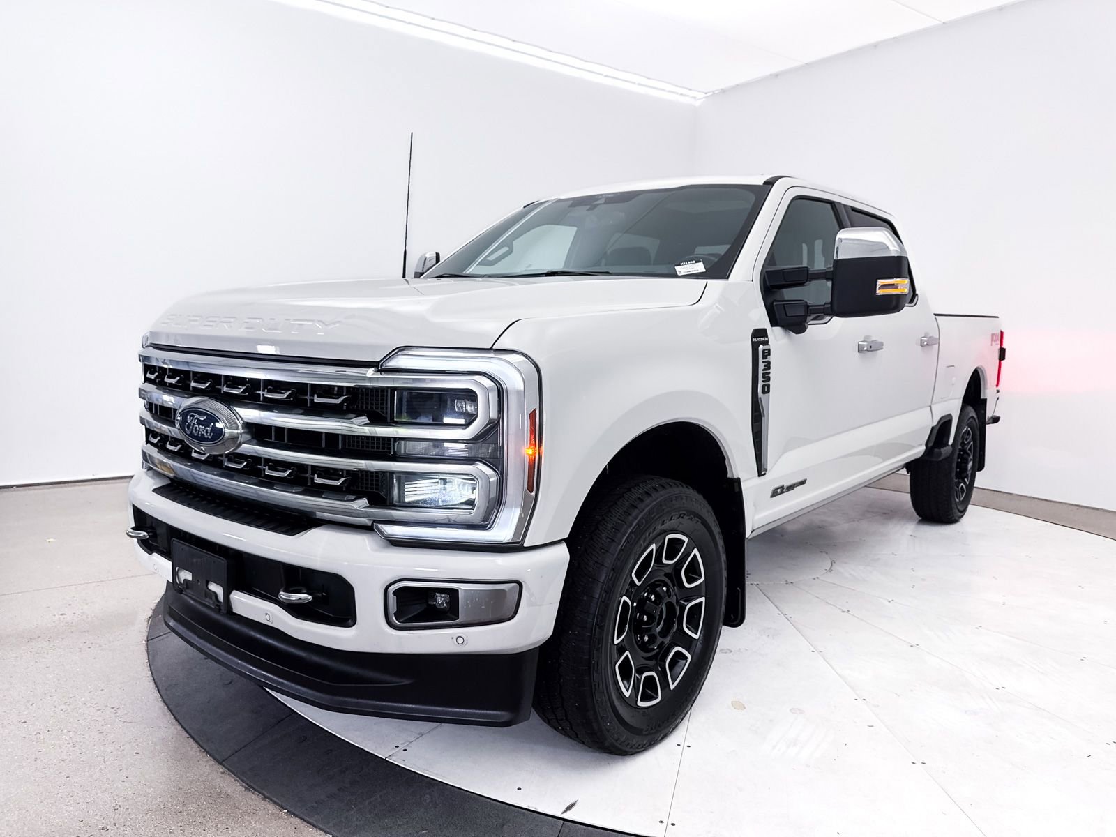 Used 2024 Ford F350 Platinum AWD/4WD image 16