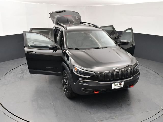 Used 2022 Jeep Cherokee Trailhawk w/ Sun, Sound & Nav Group AWD/4WD image 25
