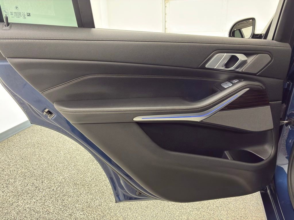 Used 2019 BMW X7 xDrive50i w/ Premium Package image 46