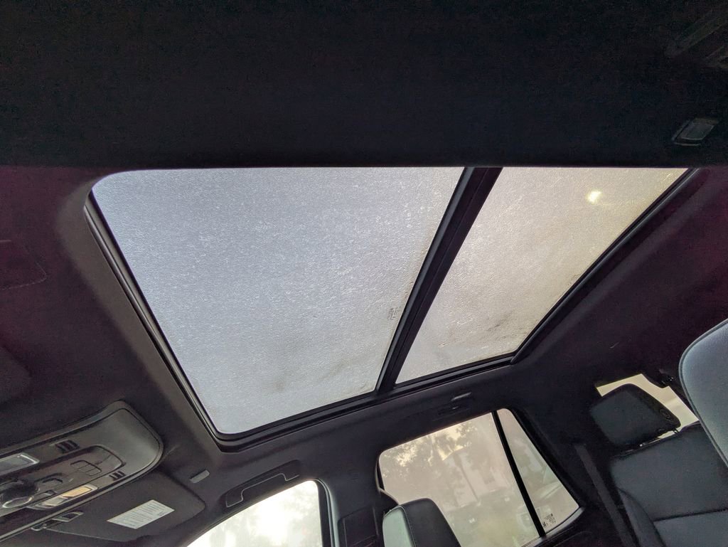 Used 2023 Chevrolet Tahoe Z71 w/ Luxury Package AWD/4WD image 22