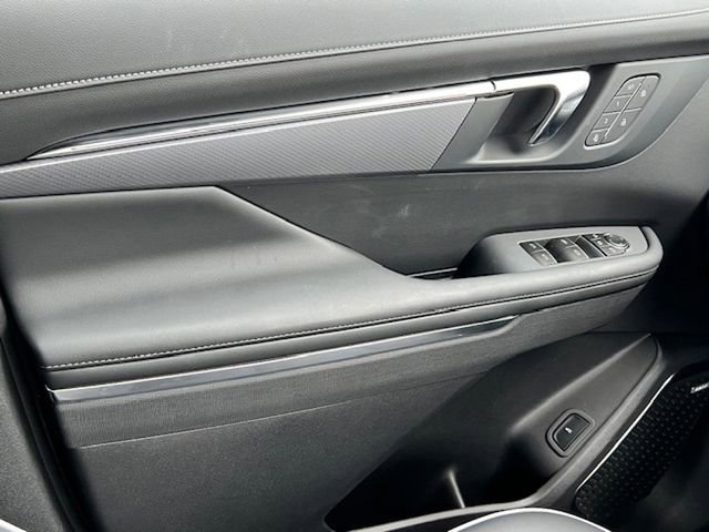 New 2025 Buick Enclave Sport Touring w/ Super Cruise Package image 31