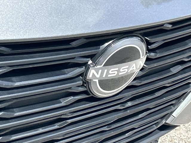 Used 2025 Nissan Altima 2.5 SV FWD image 11