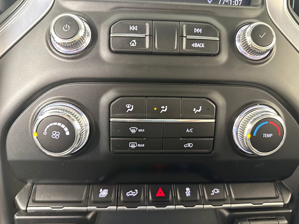 Used 2022 GMC Sierra 3500 SLE w/ Remote Start Package AWD/4WD image 26