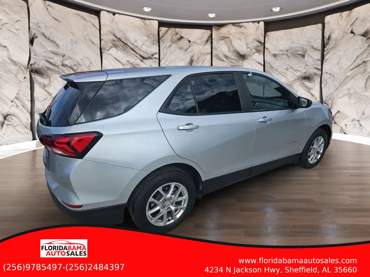 Used 2022 Chevrolet Equinox LS w/ LS Convenience Package image 4