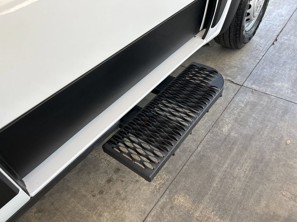 Used 2024 RAM ProMaster 3500 w/ Delivery Van Package FWD image 19