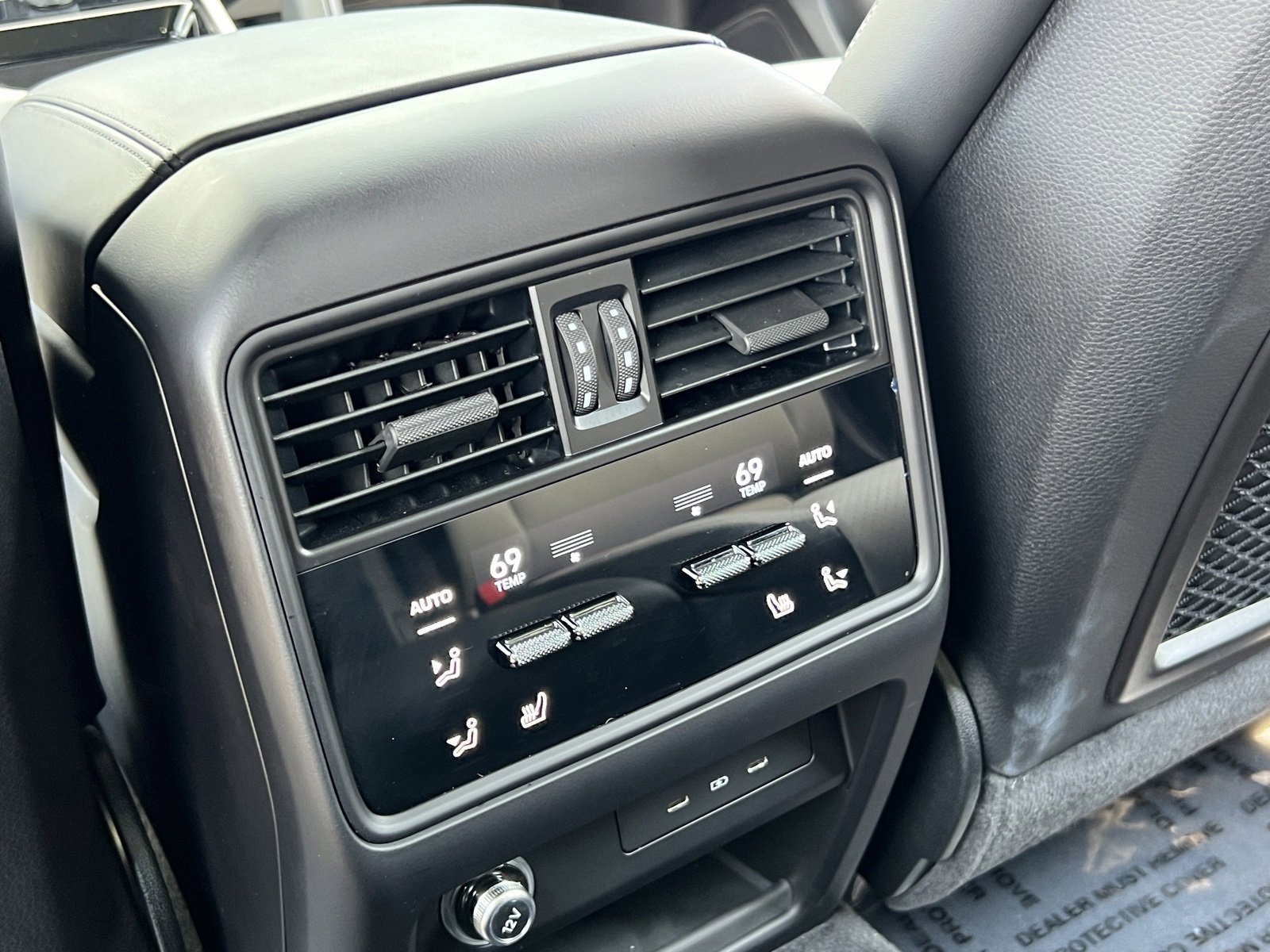 New 2025 Porsche Cayenne S image 18