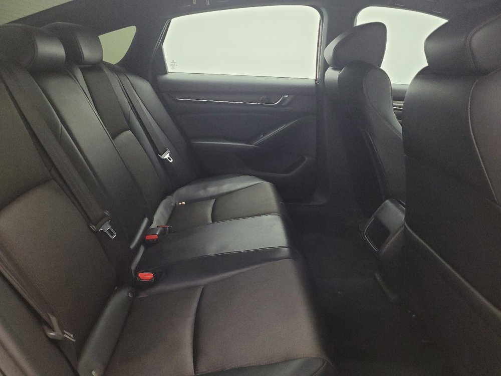 Used 2018 Honda Accord Sport image 19