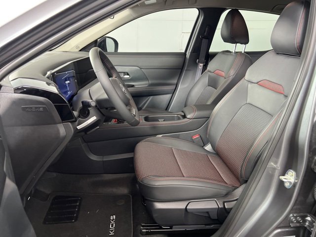 New 2026 Nissan Kicks SR w/ Cold Weather Package image 10