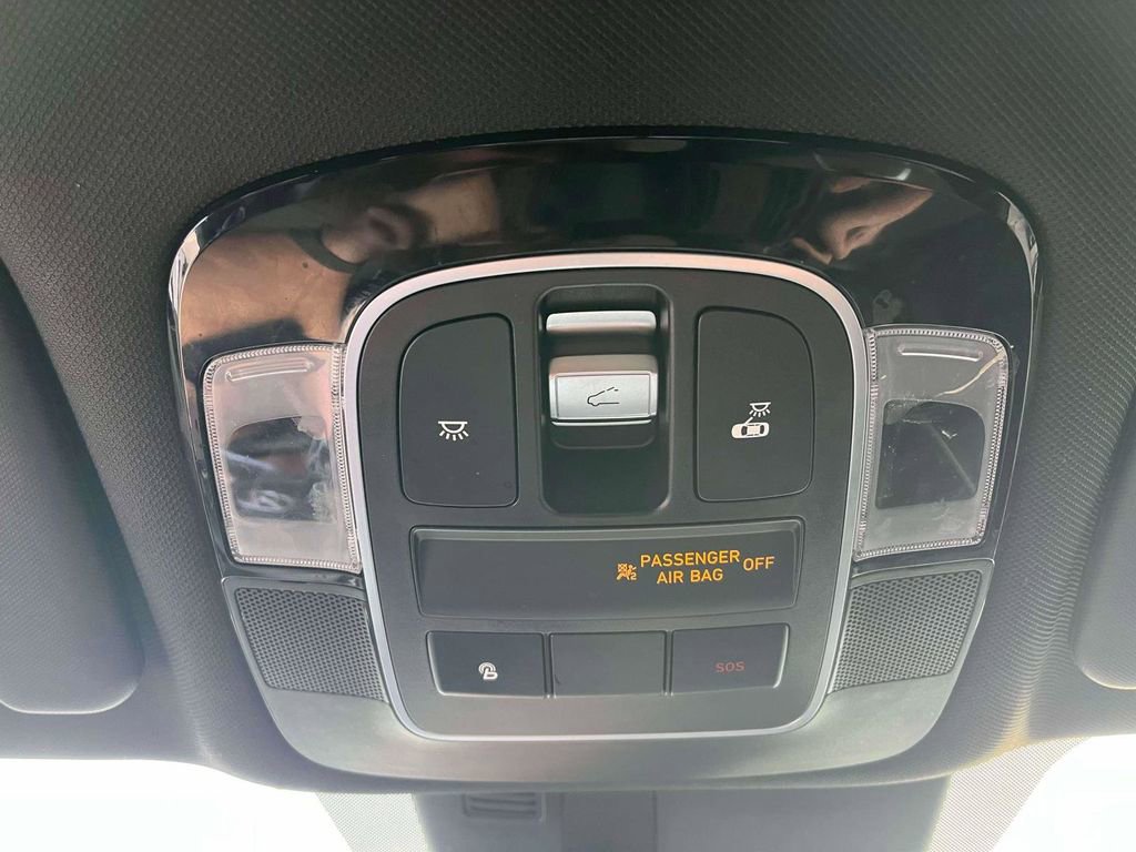 Used 2022 Hyundai Santa Cruz Limited image 23