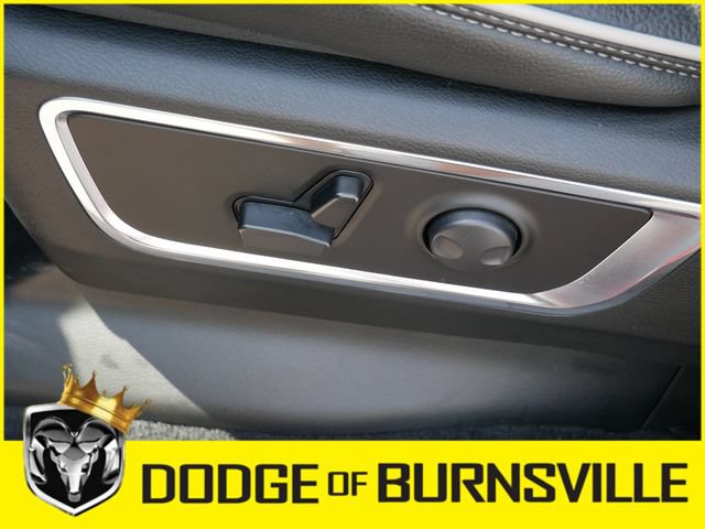 Used 2025 RAM 1500 Laramie AWD/4WD image 18