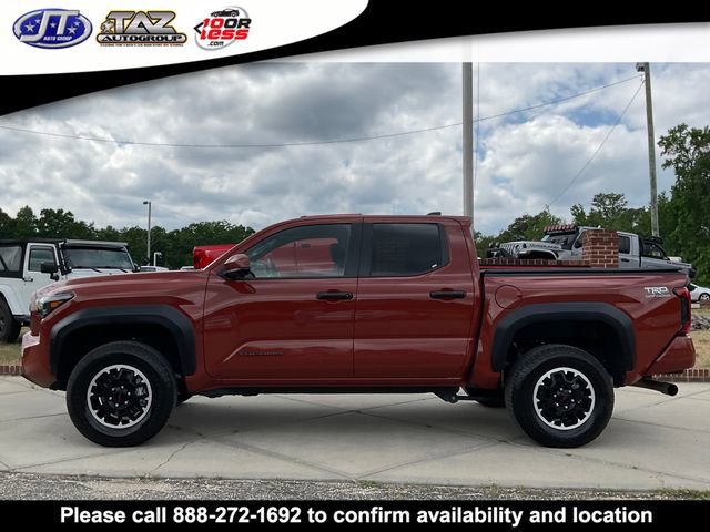Used 2025 Toyota Tacoma TRD Off-Road AWD/4WD image 4