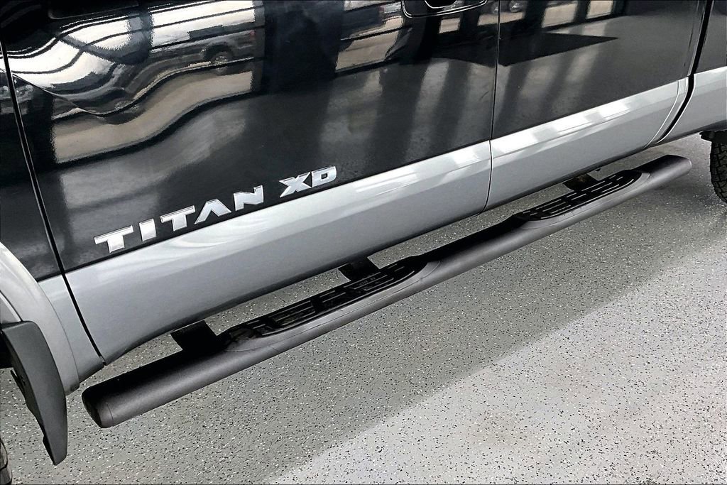 Used 2017 Nissan Titan PRO-4X image 35