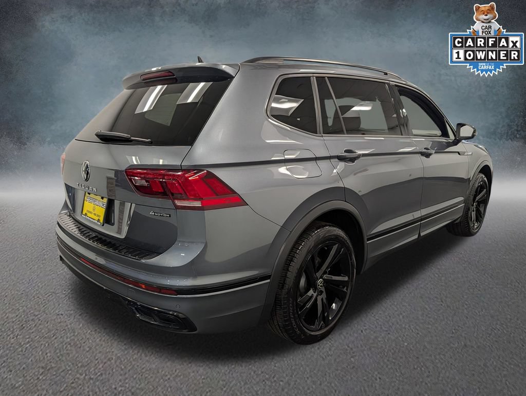 Used 2023 Volkswagen Tiguan SE R-Line AWD/4WD image 4