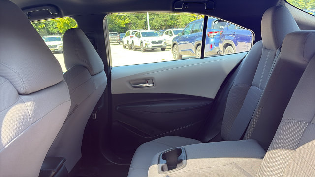 Used 2022 Toyota Corolla SE FWD image 31